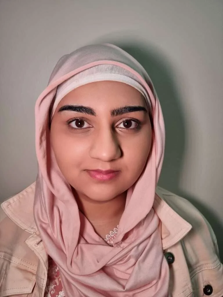 Miss Kiran Mehmood
Dental Nurse Trainee